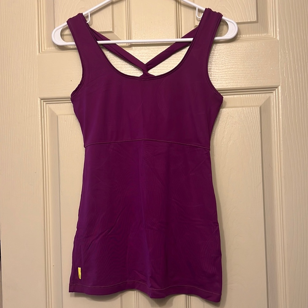 Lole tank with shelf bra size S